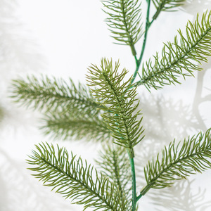 Guirlande artificielle en rotin de pin 1,8 m, verte, à suspendre au mur pour décoration de mariage et de Noël - Product Image 2