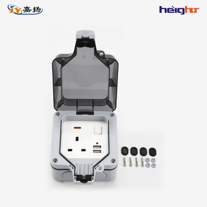 Caja de Conexión Exterior Impermeable con Puerto USB, Estándar IP44, Conexión a Tierra, 230V, Material ABS - Product Image 3