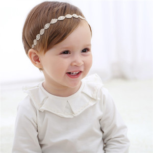 Accessori per <span class=keywords><strong>Capelli</strong></span> per Bambine: Cerchietto Fatto a Mano con Perle, Strass e Filo Dorato, Design Floreale Carino - Product Image 5