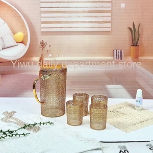 Pichet de réfrigérateur transparent grande capacité, avec couvercle diamanté et estampage doré, style minimaliste moderne, pour jus de fruits, lait et boissons, motif floral - Product Image 3