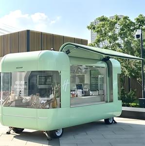 Food Truck di Lusso con Espositore Luminoso, Macchina da Caffè Espresso Commerciale e Bancone per Cold Brew per le Strade Notturne di Tokyo - Product Image 2