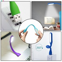 Logo personnalisé petit Gadgets électroniques promotionnels coffret cadeau 3-en-1 chargeur de téléphone lampe de lecture USB support de téléphone petit et portable