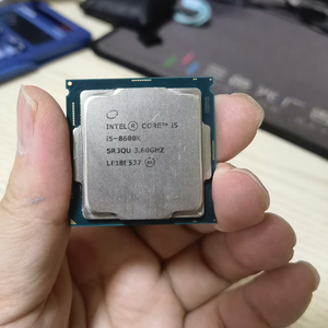 ใช้ซีพียูเดสก์ท็อป <span class=keywords><strong>I5</strong></span>-<span class=keywords><strong>8600K</strong></span> Intel Core (6คอร์/6เธรด, 3.6-4.3 GHz, แคช9MB, LGA1151, 95W) - Product Image 1