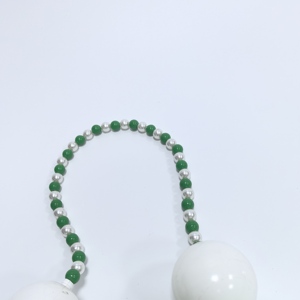 Perle Giganti per Mardi Gras e Laurea - Decorazioni Vivaci Verde e Bianco per Festa di San Patrizio - Ornamenti e Regali in ABS per Carnevale e Parate - Product Image 5