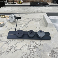 Prise murale de table en alliage d'aluminium personnalisée, normes UK/US/CN, 2 prises, niveau IP44, fonctions sélectionnables, coulissante, 32A
