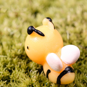 Cartoon Resin Mini <b>Bee</b> Figurine Miniatures for Landscape Decorations Tiny Honeybee Animal <b>Charm</b> Ornaments DIY Accessories - Product Image 3