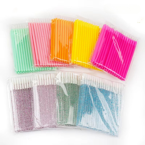 Pinceau applicateur de rouge à lèvres en nylon coloré, brosse exfoliante pour les lèvres, pour femmes, usage professionnel, vente en gros - Product Image 5