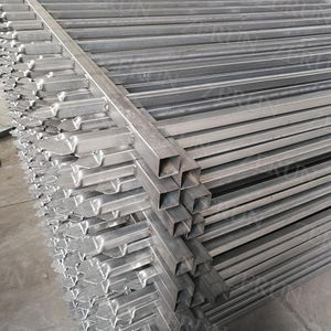 2025新デザイン安価錬鉄フェンスパネル/金属ピケット装飾フェンス建設現場用3Dモデリング環境にやさしい - Product Image 1