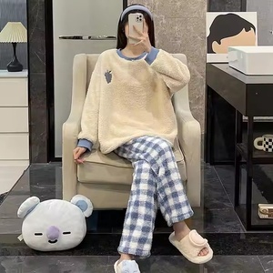 Factory Direct Wholesale Casual Satin Pajamas New Design <strong>Elastic</strong> Waist <strong>Closure</strong> <strong>Buttoned</strong> <strong>Closure</strong> Solid for Home Use - Product Image 5