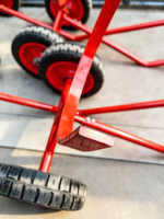 Chariot à roulettes antidérapantes robustes pour le déplacement de tuyaux en acier, tubes en plastique, tubes carrés, profilés en acier et poutres en I, avec fonction d'économie d'effort