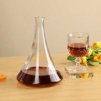 Classique Boisson Alcoolisée Whisky Rhum Bouteille De Vin Vente 700ml Clair Forme Conique Soufflé À La Main Liqueur Rouge Claret Carafe En Verre