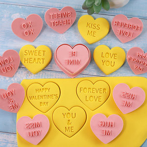 Lot de 8 emporte-pièces avec <span class=keywords><strong>tampon</strong></span> à piston <span class=keywords><strong>Tampon</strong></span> à biscuits 3D pour la Saint-Valentin, <span class=keywords><strong>mariage</strong></span>, <span class=keywords><strong>biscuit</strong></span>, cuisson, emporte-pièces pour la Saint-Valentin - Product Image 6