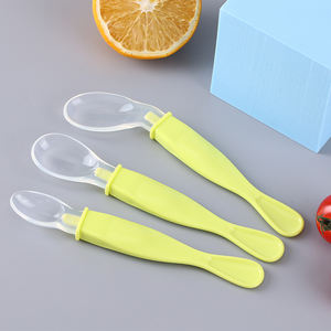 Vente en gros de cuillères pour bébés en silicone de qualité alimentaire fabriquées en PP Conception simplifiée à débit variable sans BPA pour les enfants de 1 à 4 ans - Product Image 3