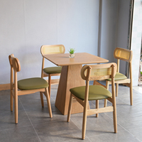 Ensemble de meubles de salle à manger minimalistes modernes pour café et restaurant, table et chaises en bois massif, table à manger avec revêtement en cuir