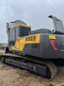 รถขุดไฮดรอลิก Volvo EC210DL มือสอง ขนาด 21 ตัน รถขุดขนาดกลาง อุปกรณ์ก่อสร้าง รถขุด Volvo มือสองสำหรับขาย - Product Image 6