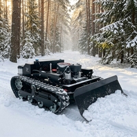 Tondeuse télécommandée tout-terrain sans fil avec lame à neige avant, porte-charge amovible et éclairage LED pour travail nocturne