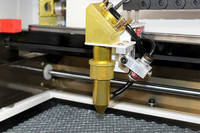 Nouvelle machine de gravure et de découpe au laser CO2, système CNC refroidi par eau pour acrylique, bois, verre, métal, prix compétitif, marques Ruida PMI
