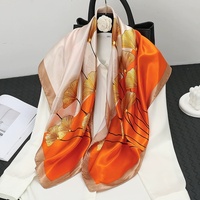 Selendang Pantai Sutra Motif Sabuk Oranye Custom Print Grosir, Sarung Pantai, Bandana Satin Persegi Besar