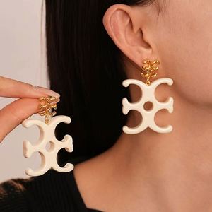 Pendientes de Botón de Aleación de Zinc con Baño de Oro de Diseño Geométrico, Joyería de Moda Unisex de Lujo - Product Image 1