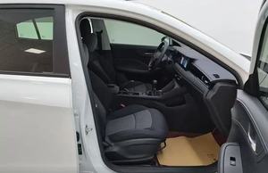 Rongwei I5 Modèle 2023 1.5L Conduite à gauche Essence <span class=keywords><strong>Voiture</strong></span> d'occasion pas chère pour la vente <span class=keywords><strong>en</strong></span> gros Fabriquée <span class=keywords><strong>en</strong></span> Chine - Product Image 5