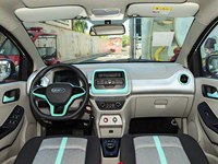 Vehículo Eléctrico Comercializable de 5 Puertas y 4 Plazas, Hatchback Yizhi EV2 2026 PLUS Versión Confortable para Desplazamientos Diarios