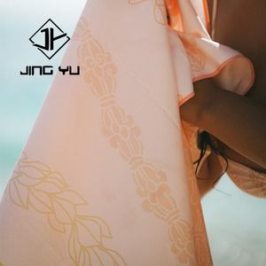 Serviettes de plage en microfibre personnalisées sublimées super absorbantes en gros, impression de serviettes de plage d'été avec des glands - Product Image 4