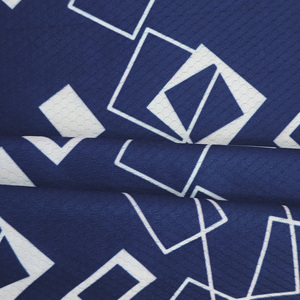 Nuovo Tessuto a Rete Jacquard con Stampa Geometrica in Poliestere 100% Traspirante per Abbigliamento Sportivo Femminile e Rivestimenti Auto - Product Image 2