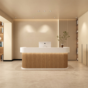 Небольшая светодиодная стойка регистрации с современной изогнутой стойкой для парикмахерской, магазина одежды или бара - Product Image 2