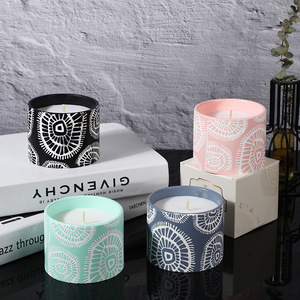 Candela Aromatica in Cera <span class=keywords><strong>di</strong></span> Soia con Rilievo in Gesso Colorato, Creativa e Nordica, Non Tossica e <span class=keywords><strong>di</strong></span> Lunga Durata, Regalo Personalizzato per Pasqua - Product Image 1