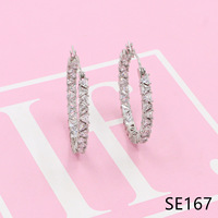 RLYF13-TE Anting Stud Bentuk C Tiga Lapis Logam Trendi, Perhiasan Temperamen untuk Wanita, Cocok untuk Pesta dan Kegunaan Sehari-hari