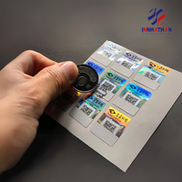 Etiquetas de Código QR, Etiquetas Adhesivas de Alta Calidad, Fuerte Adhesivo, Etiquetas de Embalaje, OEM/ODM, Embalaje Personalizado, Hecho en Fábrica en Vietnam