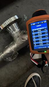 Analizador de carbono LIBS portátil | Espectrómetro de aleación de mano para laboratorios de fundición de aluminio y control de calidad - Product Image 3