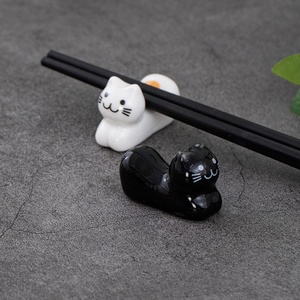 Yaratıcı Seramik Küçük Köpek El Yapımı Japandi Tarzı Çubuklık Yüksek Sıcaklıkta Pişirilmiş Özelleştirilebilir Promosyon Sofra Takımı - Product Image 2