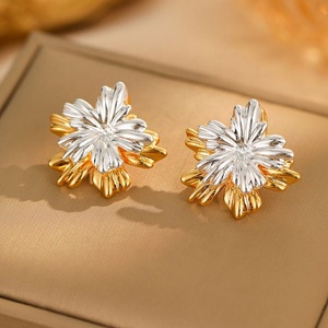 Pendientes de Botón de Plata S925 con Resorte para Mujer, Alta Calidad, Modernos, Estilo Francés de Lujo, Perla, Circonita, Fuegos Artificiales, Regalo Perfecto - Product Image 6
