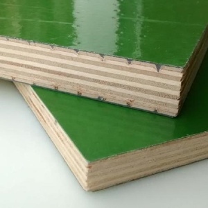Pannelli di <span class=keywords><strong>compensato</strong></span> laminato con film in plastica PP verde, anima in pioppo, spessore 9-25 mm, di prima qualità, per uso esterno e costruzioni - Product Image 1