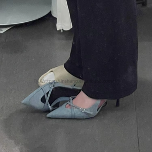 Nouvelles sandales à talons aiguilles pointus en jean pour femme - Tendance estivale et élégance - Product Image 4