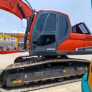 Vente chaude DOOSAN DX225LC-9 utilisé moteur à haut rendement d'excavatrice fabriqué en Corée du Sud pour les projets de construction pompe à noyau - Product Image 3