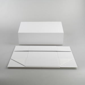 Scatola Regalo Pieghevole Magnetica di Lusso in Cartone Rigido per Gioielli, Abbigliamento, Cosmetici, Scarpe con Laminazione Lucida/Opaca e Rivestimento UV - Product Image 1