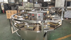 Machine à Gaufres Entièrement Automatique pour Gaufrettes, Biscuits et Cornets de Glace, pour la Préparation de Cornets de Glace Sucrés et de Biscuits Roulés - Product Image 5