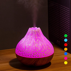 Diffuseur ultrasonique à grain de bois, mini humidificateur d'air USB avec 7 lampes colorées, silencieux pour la voiture et la maison - Product Image 1