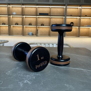 1 Paio di Manubri in Legno di Alta Qualità e Resistenti da 1 KG - Attrezzatura per Allenamento di Forza per Braccia e Gambe - Sicuri per l'Allenamento di Forza - Product Image 2