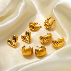 Statement Women 18k Gold Plated Stainless Steel Wholesale Bulk Geometric Hollow V <b>Heart</b> <b>Shaped</b> Water Drop C Studs Earrings - Product Image 1