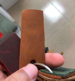 สีน้ำตาล