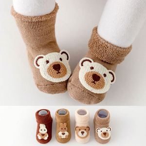Chaussons Bébé Antidérapants en Coton Épais Respirant et Doux, Motif Ours de Dessin Animé, Taille Unique, Collection Printemps-Automne 2024 - Product Image 2