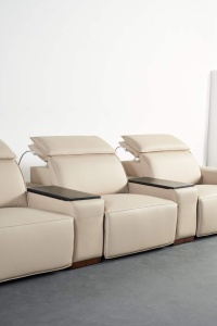 Sofá Moderno de Tres Plazas para Sala de Estar, Extensible, Eléctrico, con Masaje y Refrigeración, Cómodo, de Cuero Genuino, para Apartamentos y Familias - Product Image 6