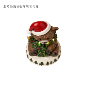 Adorable Oso Navideño de Poliresina Personalizado - con Gorro de Santa, Sosteniendo un Árbol de Navidad Iluminado, Decoración Navideña Occidental Perfecta - Product Image 4