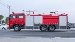Camion de pompiers multifonctionnel HOWO à mousse et poudre sèche pour la lutte contre les incendies chimiques industriels et les opérations de sauvetage d'urgence - Product Image 2