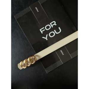 Cinturón de Cuero Sintético para Mujer con Hebilla de Anillo Dorado para Vestido, Chaqueta o Boda - Product Image 1