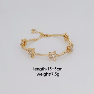 Pulsera de cadena de esclavo de estrellas de cristal de <span class=keywords><strong>Zirconia</strong></span> para mujer dedo mano chapado en oro estrellas encanto delicado CZ pulsera - Product Image 4
