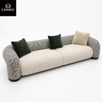 Canapé droit moderne en tissu, canapé rembourré bicolore en bouclette, design à accoudoirs incurvés, canapé de luxe 3 places pour villa, salon, maison